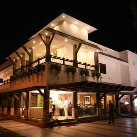 Hotel Florence Rāipur Buitenkant foto